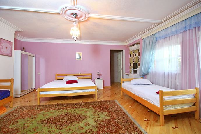 Imagen de la habitación del Hotel Babilina. Foto 13