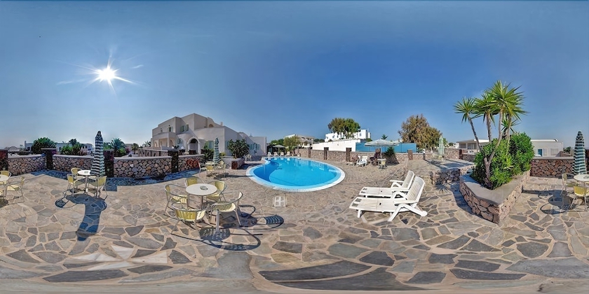 Imagen de la piscina del Hotel Babis. Foto 18