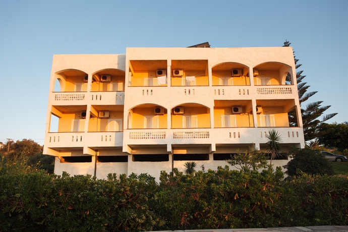 Imagen de la piscina del Hotel Babis, Skaleta. Foto 11