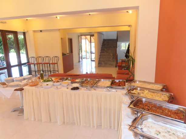 Imagen del bar/restaurante del Hotel Babis, Skaleta. Foto 3