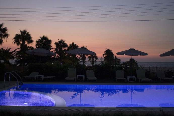 Imagen de la piscina del Hotel Babis, Skaleta. Foto 15