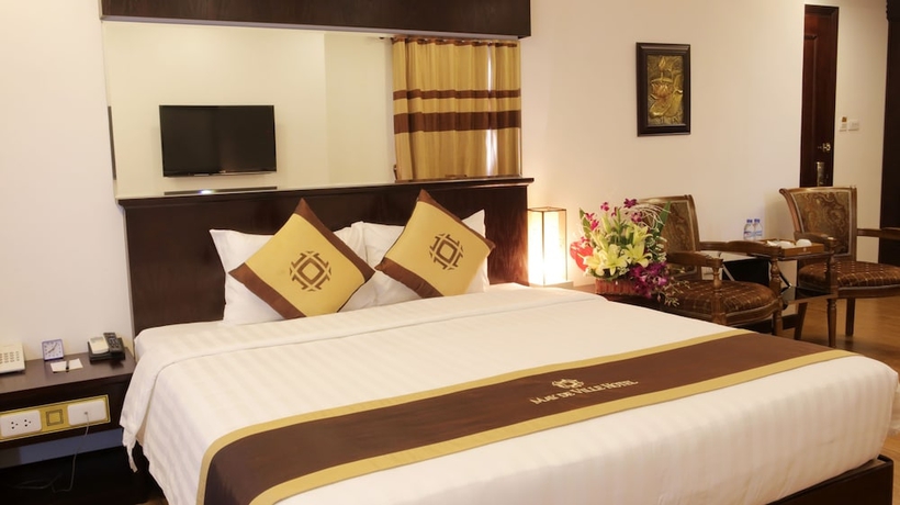 Imagen de la habitación del Hotel Babylon Grand and Spa. Foto 5