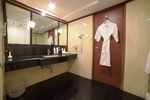 Imagen de la habitación del Hotel Babylon Inn. Foto 1