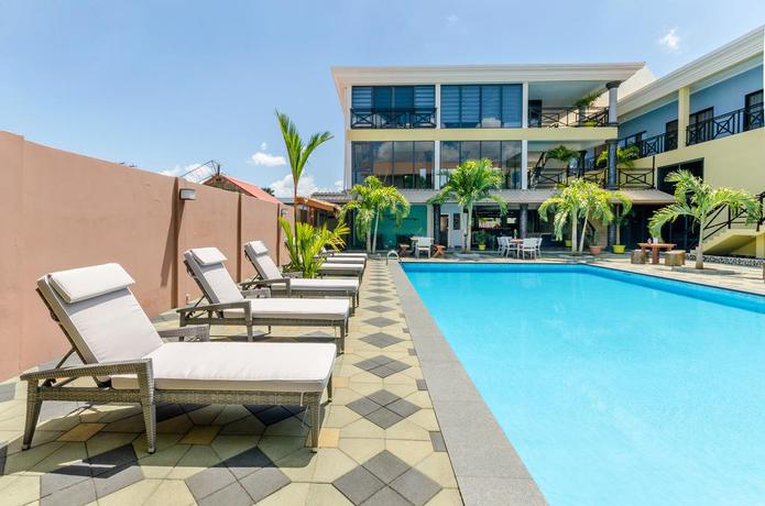 Imagen de la piscina del Hotel Babylon, Paramaribo. Foto 20