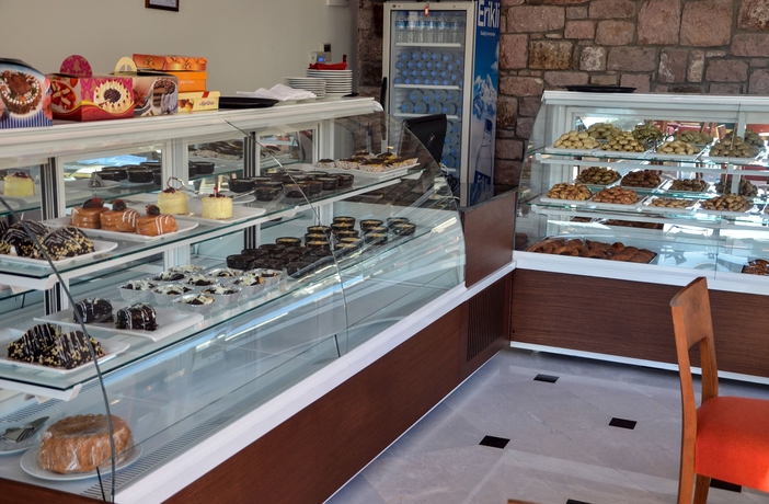 Imagen del bar/restaurante del Hotel Bacacan Otel. Foto 3