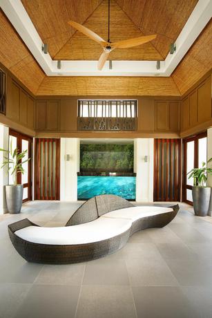 Imagen de los interiores del Hotel Bacau Bay Resort Coron. Foto 4