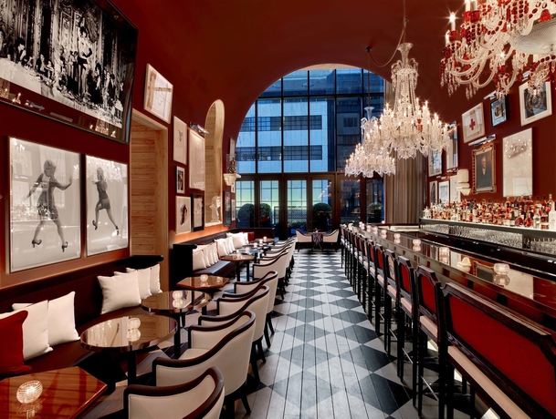 Imagen de los interiores del Hotel Baccarat Hotel and Residences New York. Foto 10