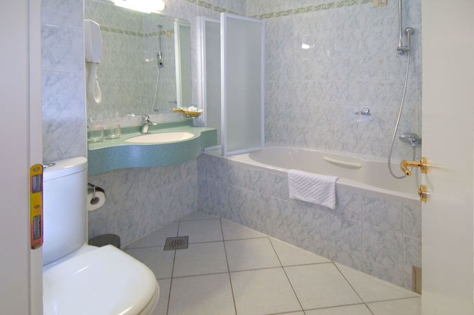 Imagen de la habitación del Hotel Bacchus, Baska Voda. Foto 10