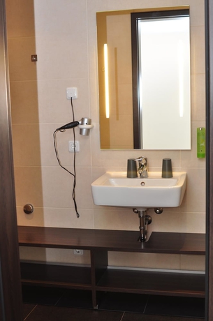 Imagen de la habitación del Hotel Bacchus, Bensheim. Foto 14