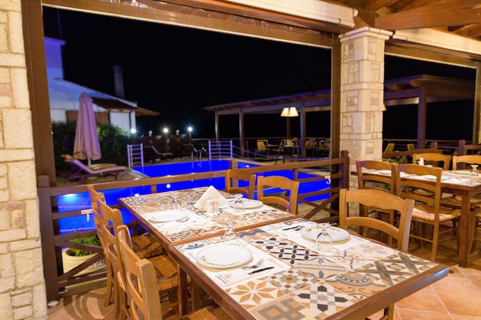 Imagen de la habitación del Hotel Bacchus, Olimpia. Foto 18