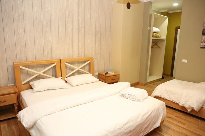 Imagen de la habitación del Hotel Bacelli. Foto 16