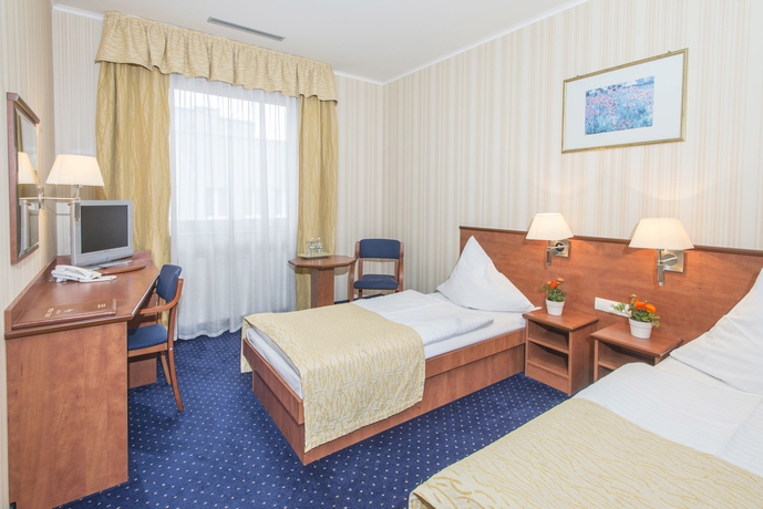 Imagen de la habitación del Hotel Bacero. Foto 5