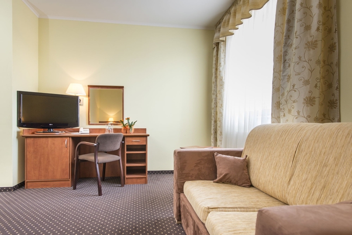 Imagen de los interiores del Hotel Bacero. Foto 11