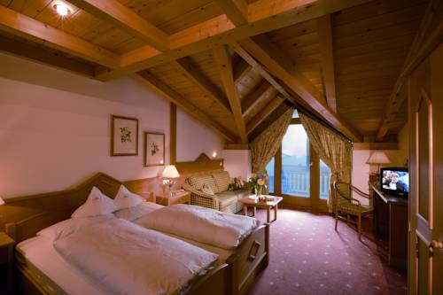 Imagen de la habitación del Hotel Bacherhof, Vandoies. Foto 2