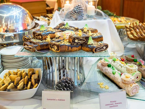 Imagen del bar/restaurante del Hotel Bachleda Kasprowy****. Foto 8