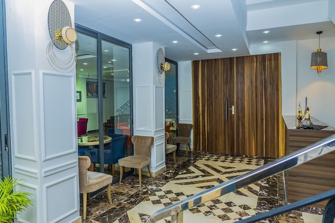 Imagen de los interiores del Hotel Bachou Gallery Suites. Foto 7