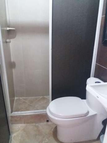 Imagen de la habitación del Hotel Bachue. Foto 7