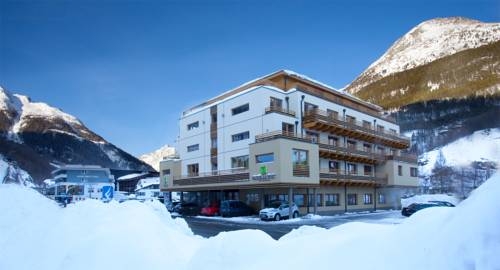 Imagen general del Hotel Backelar Wirt Superior. Foto 7