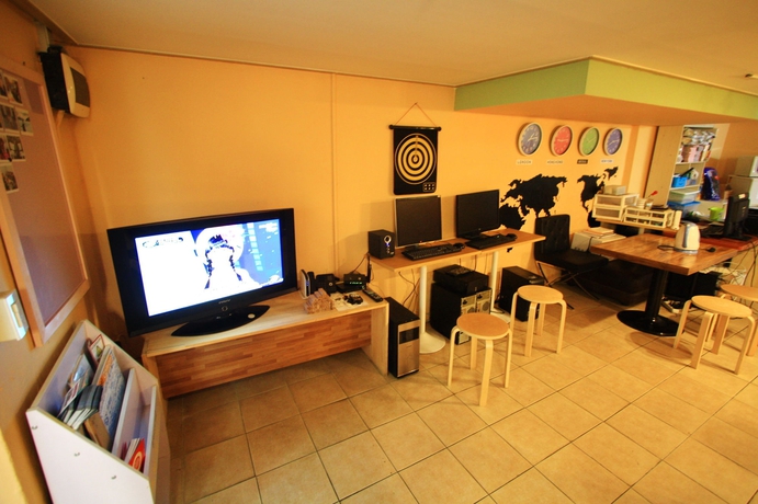 Imagen del bar/restaurante del Hotel Backpacker Mr.Sea. Foto 2