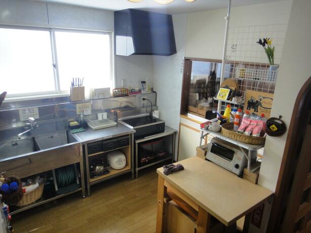 Imagen general del Hotel Backpackers Hostel Ino\'s Place. Foto 11