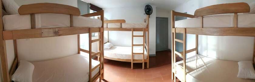 Imagen de la habitación del Hotel Backpackers Inn Medellin. Foto 11