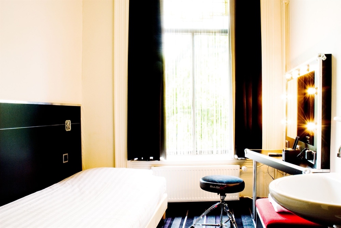 Imagen de la habitación del Hotel Backstage Amsterdam. Foto 9