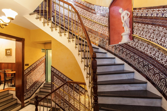 Imagen de los interiores del Hotel Baco. Foto 16