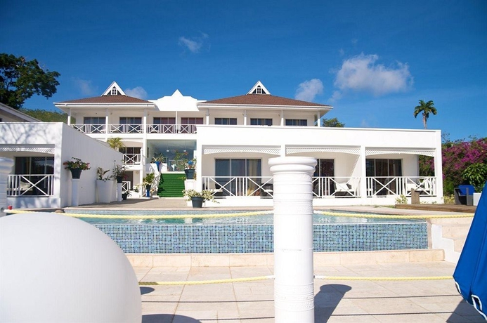 Imagen de los exteriores del Hotel Bacolet Beach Club. Foto 7