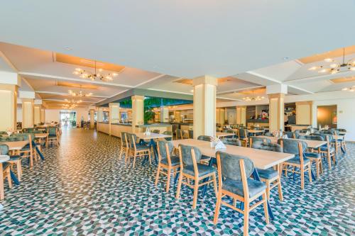 Imagen general del Hotel Bacolux Koralio, Eforie Nord. Foto 11