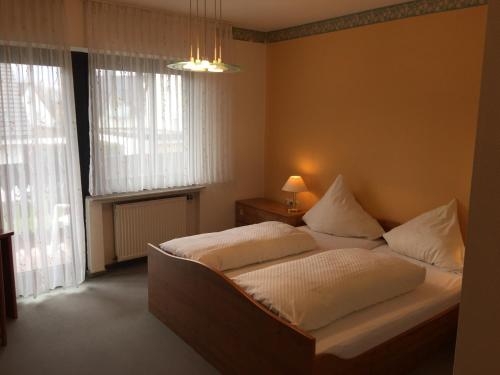 Imagen de la habitación del Hotel Bad Driburg. Foto 8