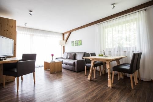 Imagen de la habitación del Hotel Bad Fallenbach. Foto 6