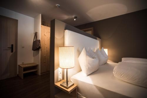 Imagen de la habitación del Hotel Bad Fallenbach. Foto 8