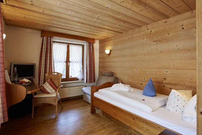 Imagen de la habitación del Hotel Bad Rain. Foto 13