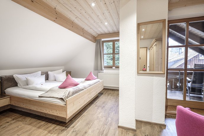 Imagen de la habitación del Hotel Bad Rain. Foto 18