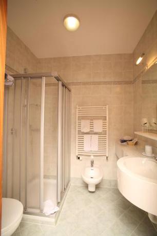 Imagen de la habitación del Hotel Bad Salomonsbrunn. Foto 6