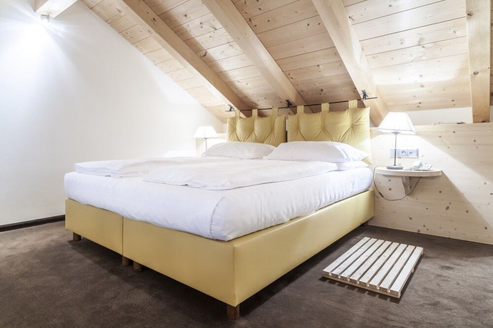 Imagen de la habitación del Hotel Bad Schoergau. Foto 10