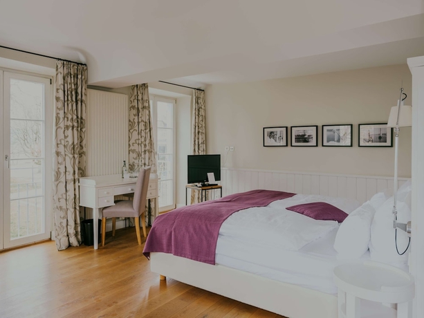 Imagen de la habitación del Hotel Bad &Uuml;berlingen. Foto 4