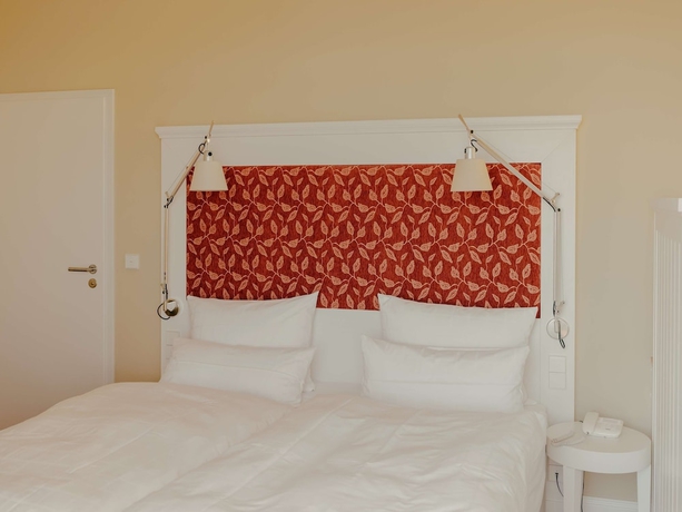 Imagen de la habitación del Hotel Bad &Uuml;berlingen. Foto 5