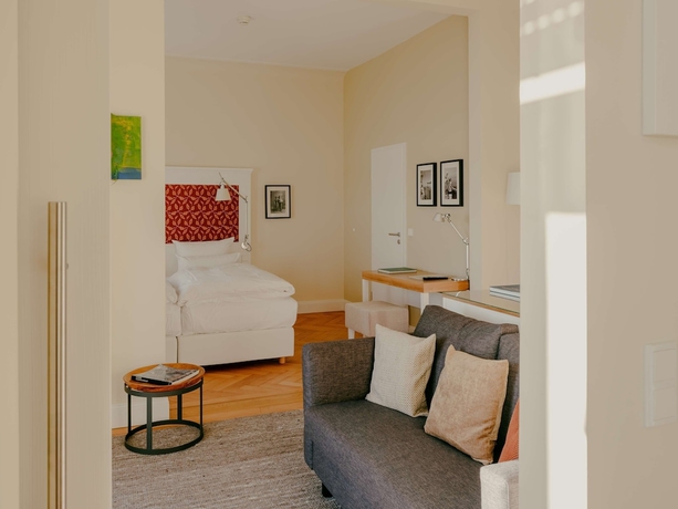 Imagen de la habitación del Hotel Bad &Uuml;berlingen. Foto 7