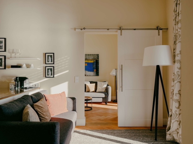 Imagen de la habitación del Hotel Bad &Uuml;berlingen. Foto 8