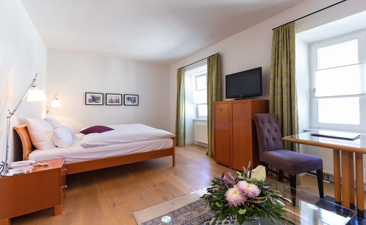 Imagen de la habitación del Hotel Bad &Uuml;berlingen. Foto 14