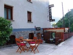 Imagen de la habitación del Hotel Badain. Foto 9