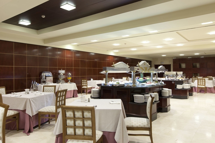 Imagen del bar/restaurante del Hotel Badajoz Center. Foto 6