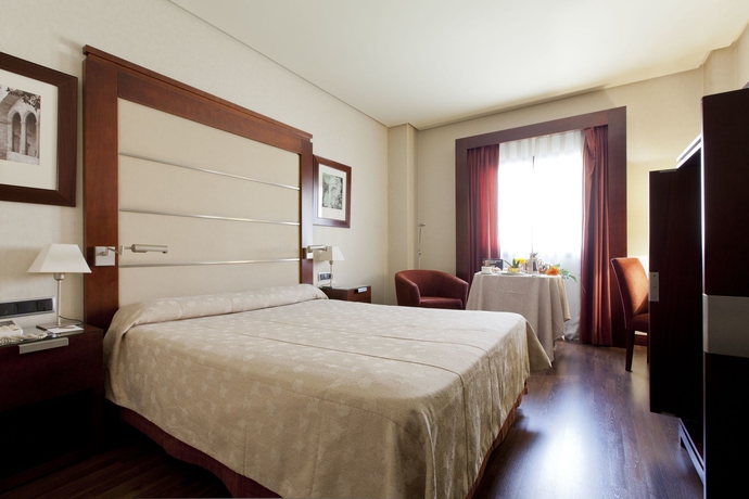 Imagen de la habitación del Hotel Badajoz Center. Foto 10
