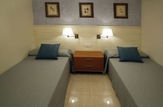 Imagen de la habitación del Hotel Badal. Foto 3