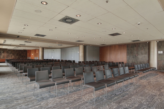 Imagen de los interiores del Hotel Badalona Tower. Foto 10