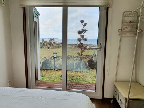 Imagen de la habitación del Hotel Badang Garden. Foto 38