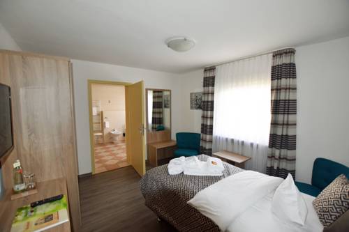 Imagen de la habitación del Hotel Badehof. Foto 13