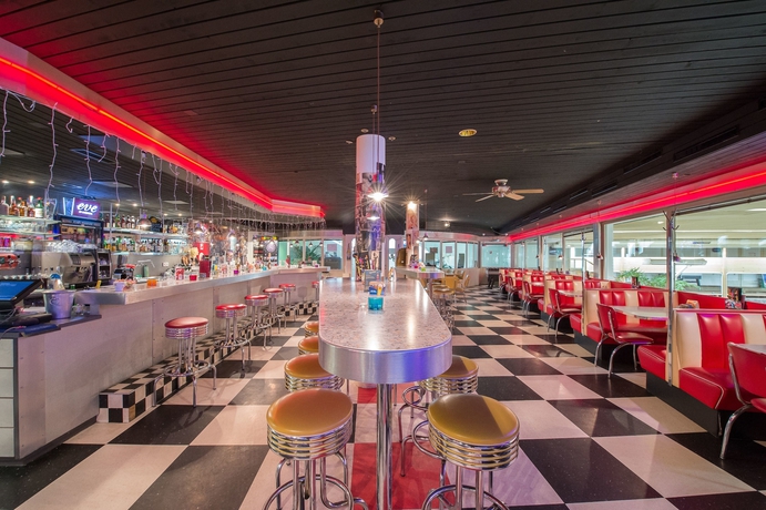 Imagen del bar/restaurante del Hotel Baden, BADEN. Foto 5