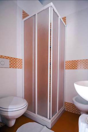 Imagen de la habitación del Hotel Baden Baden. Foto 9